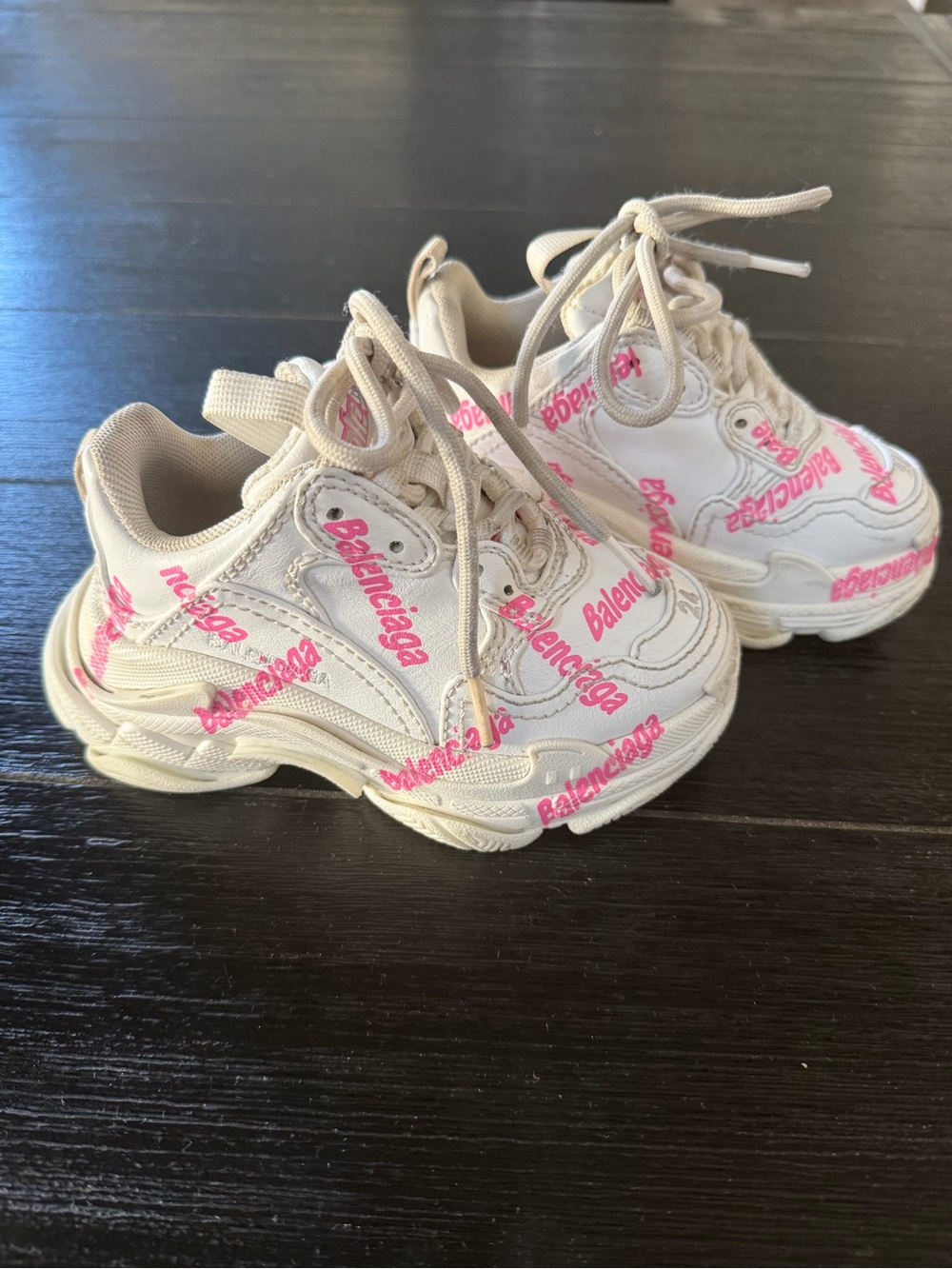 Balenciaga girls white triple S sneakers limited edition pink logo